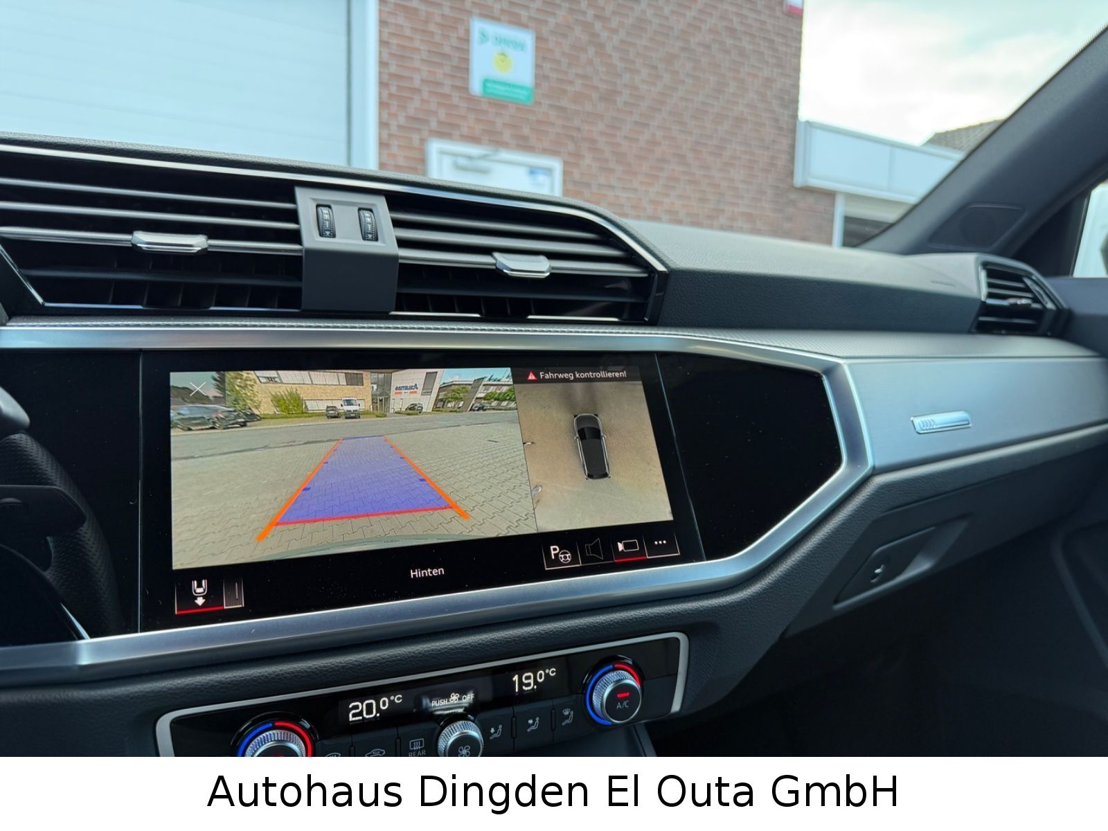 Audi Q3 45 TFSI e S Line