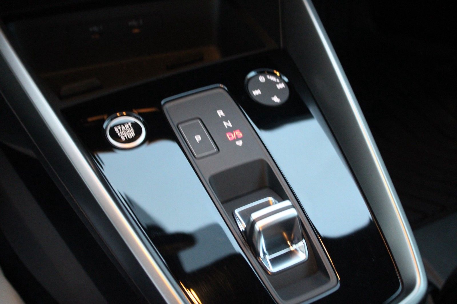 Audi A3 Sportback 35 TFSI advanced *V-Cockpit*Sitzhei