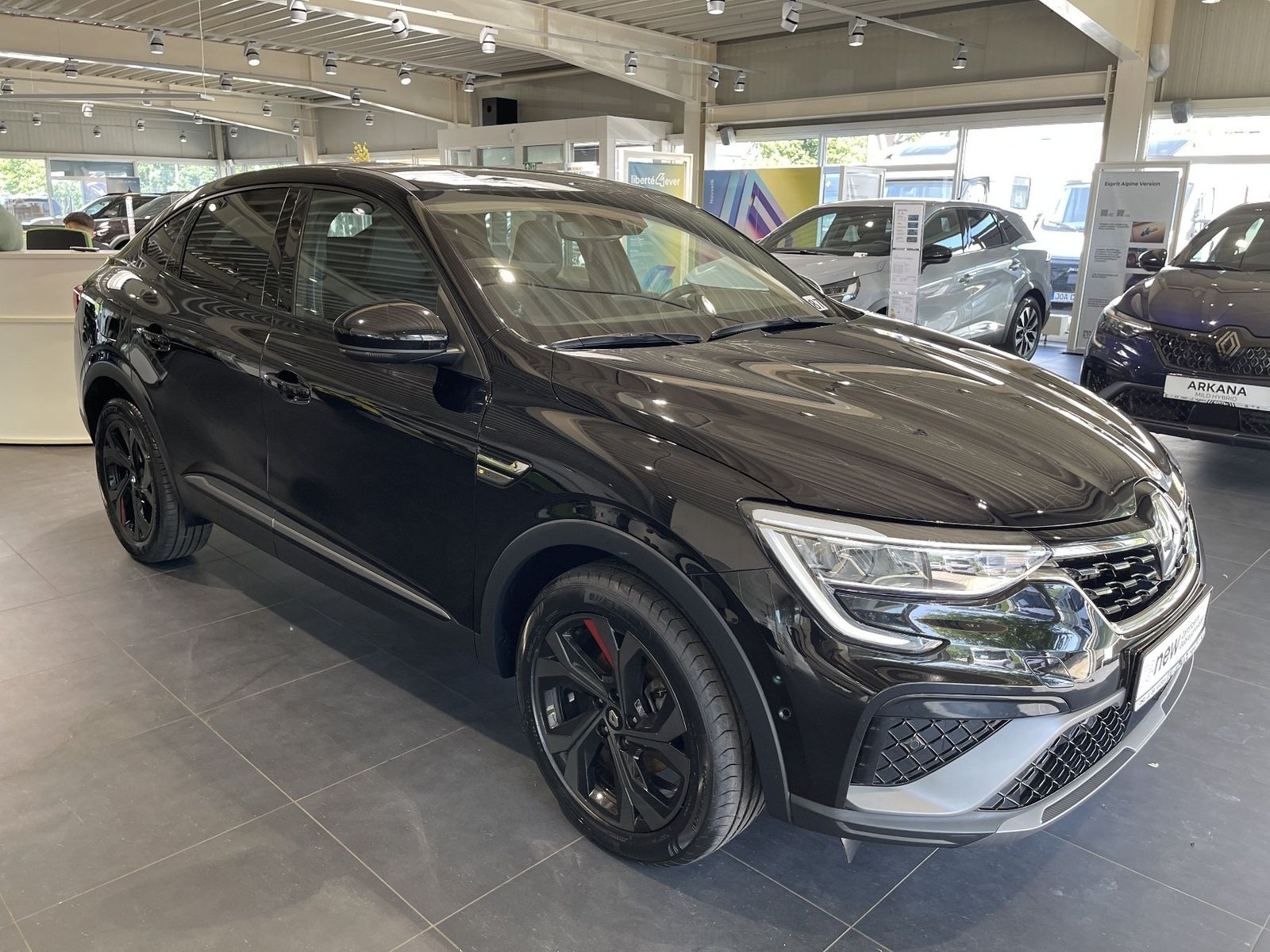 Renault Arkana R.S. LINE E-TECH - Samsaru's Car Outlet