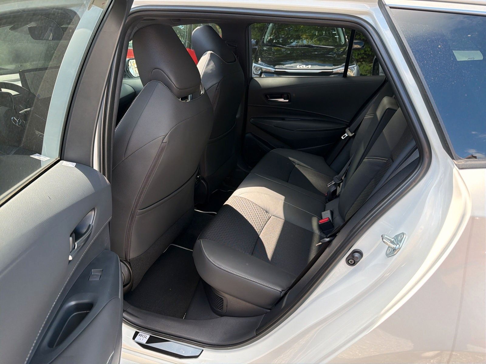 Toyota Corolla 2.0l Lounge | Schiebedach | HUD | Matrix