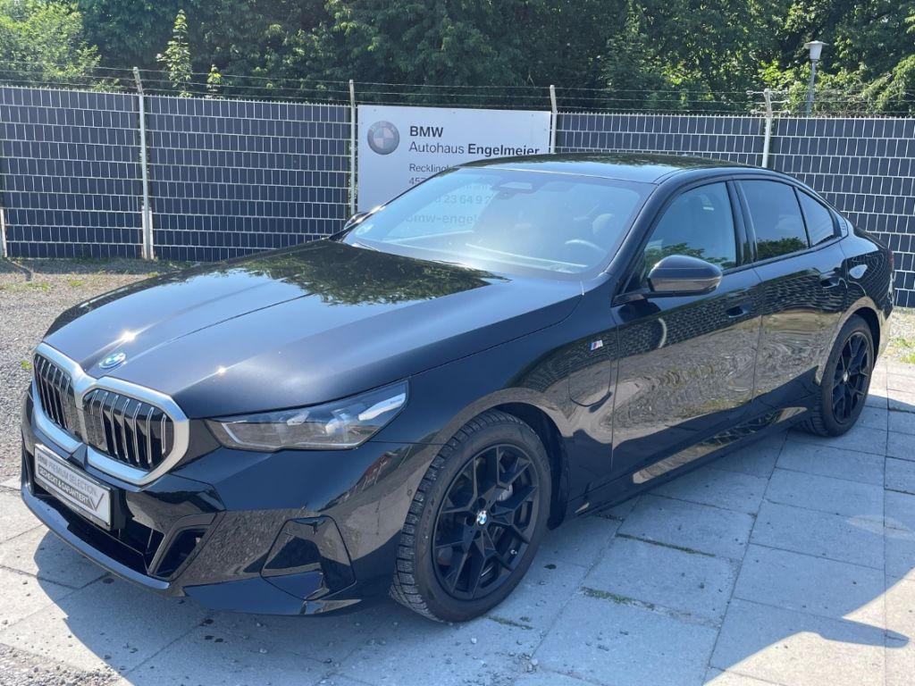 BMW 550 e xDrive M Sport Glasdach Komforts.Driv.Pro.