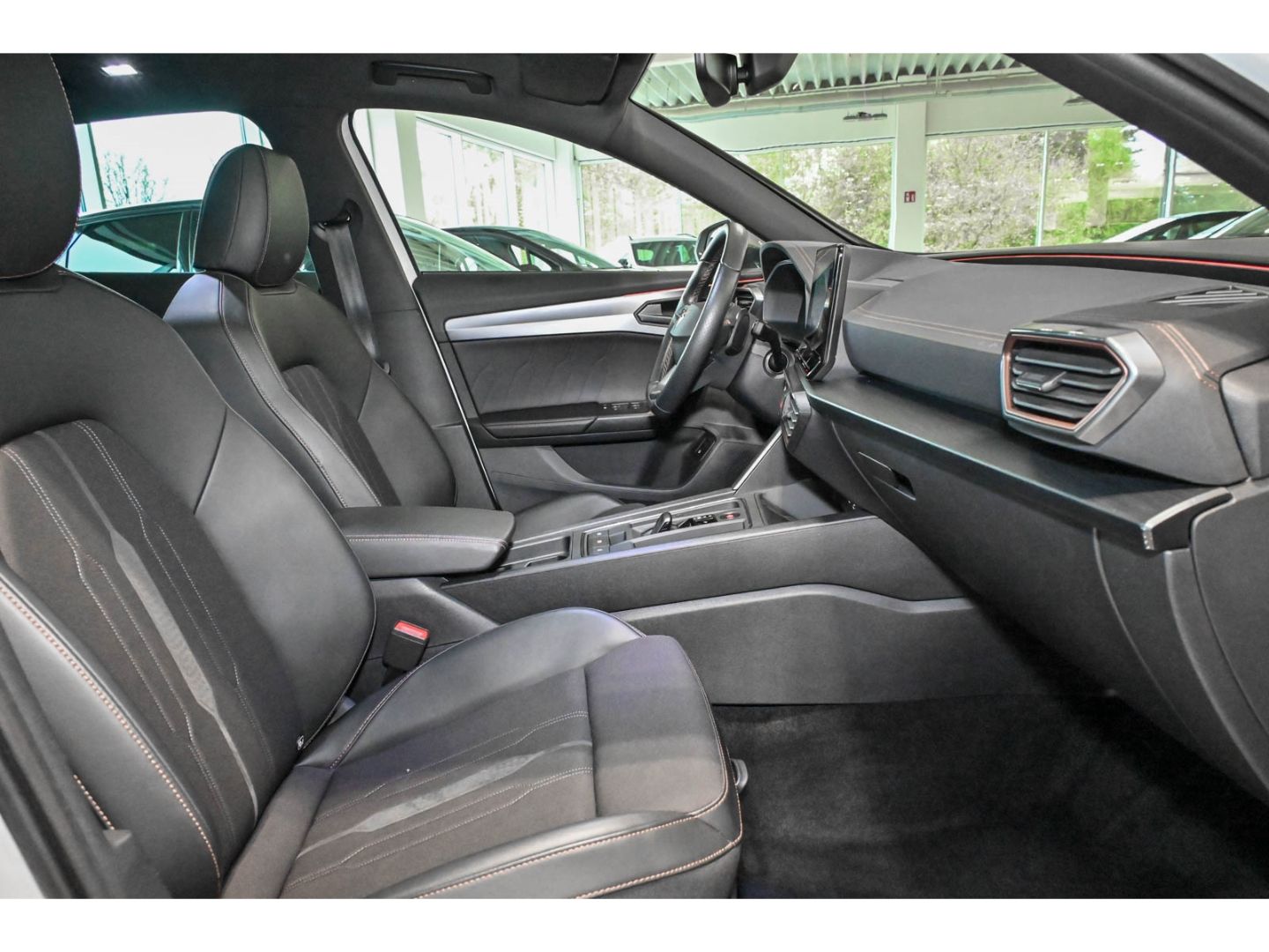 Cupra Formentor 1.4 e-HYBRID 6-Gang-DSG+PANO+AHK+NAVI+