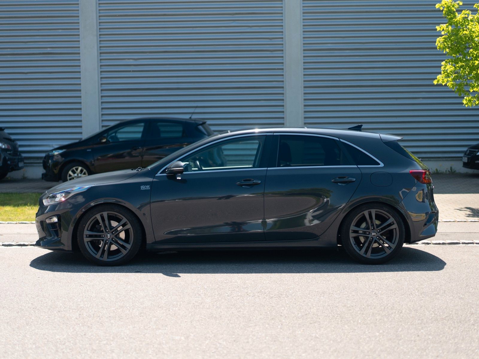 Kia Ceed Platinum Edition - Samsaru's Car Outlet