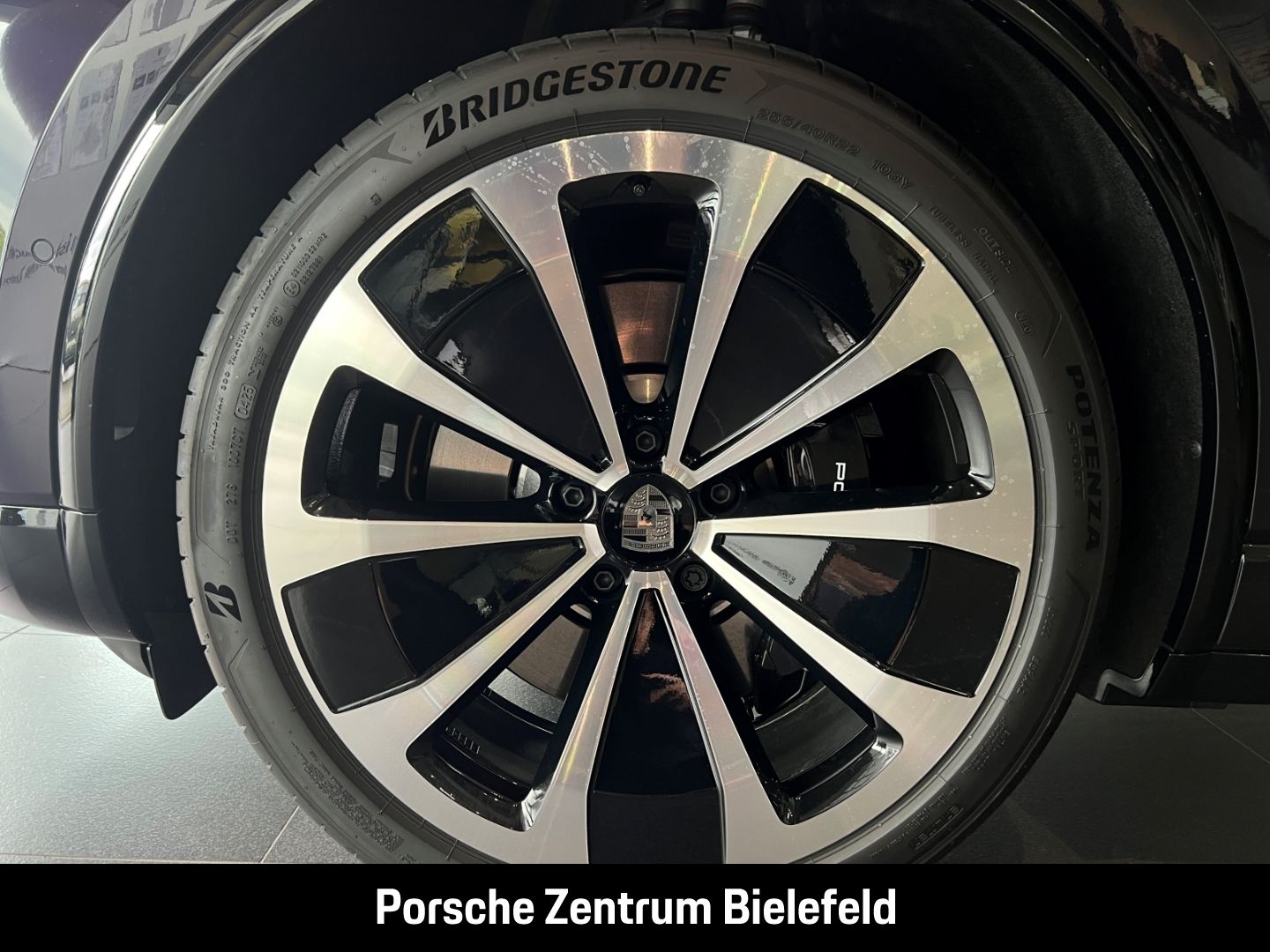 Porsche Macan Turbo BOSE Surround-View Abstandstempomat