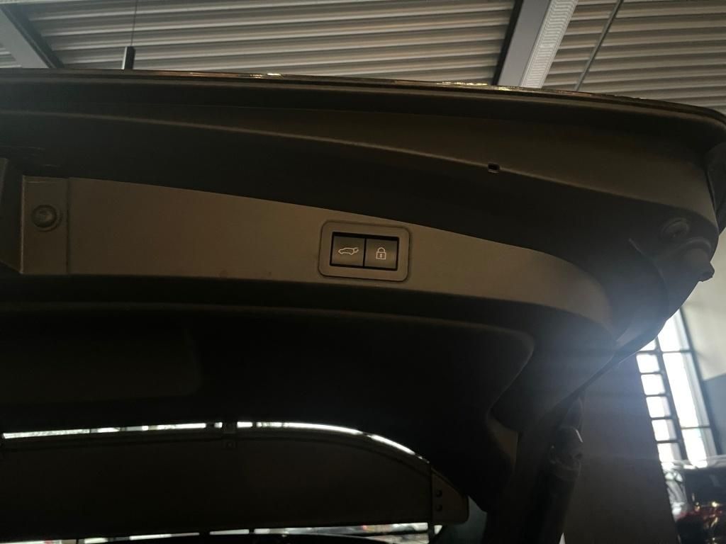Toyota Corolla 2.0 Hybrid Touring DAB+HuD+Totwinkel