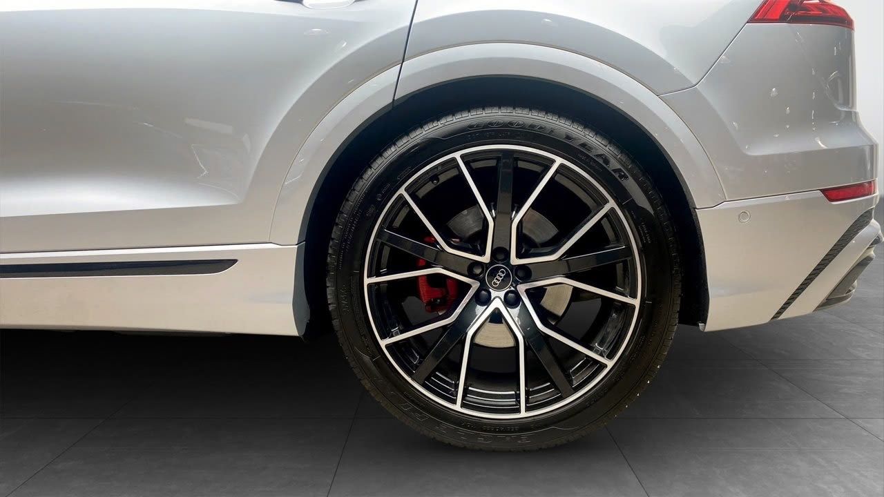 Audi Q8 55 TFSI Quattro 340HP S-LINE HD-Matrix *VAT*