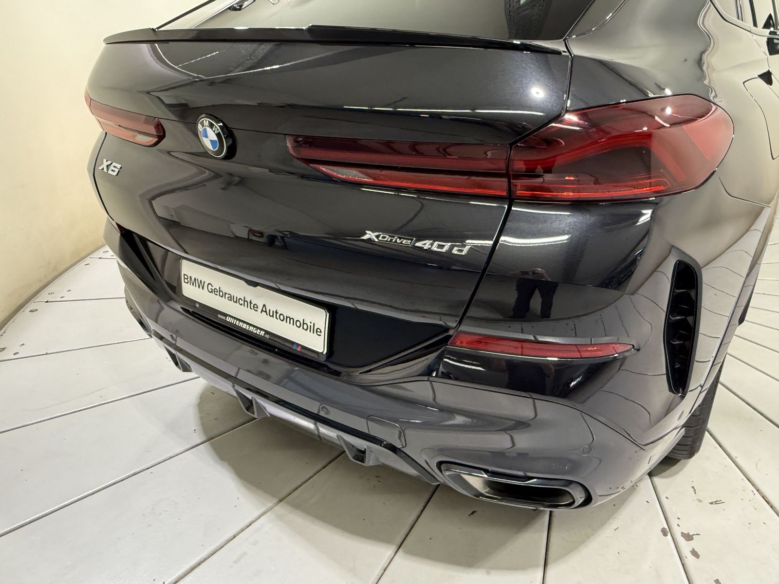 BMW X6 xDrive40d M Sportpaket Standhzg AHK Luft ACC