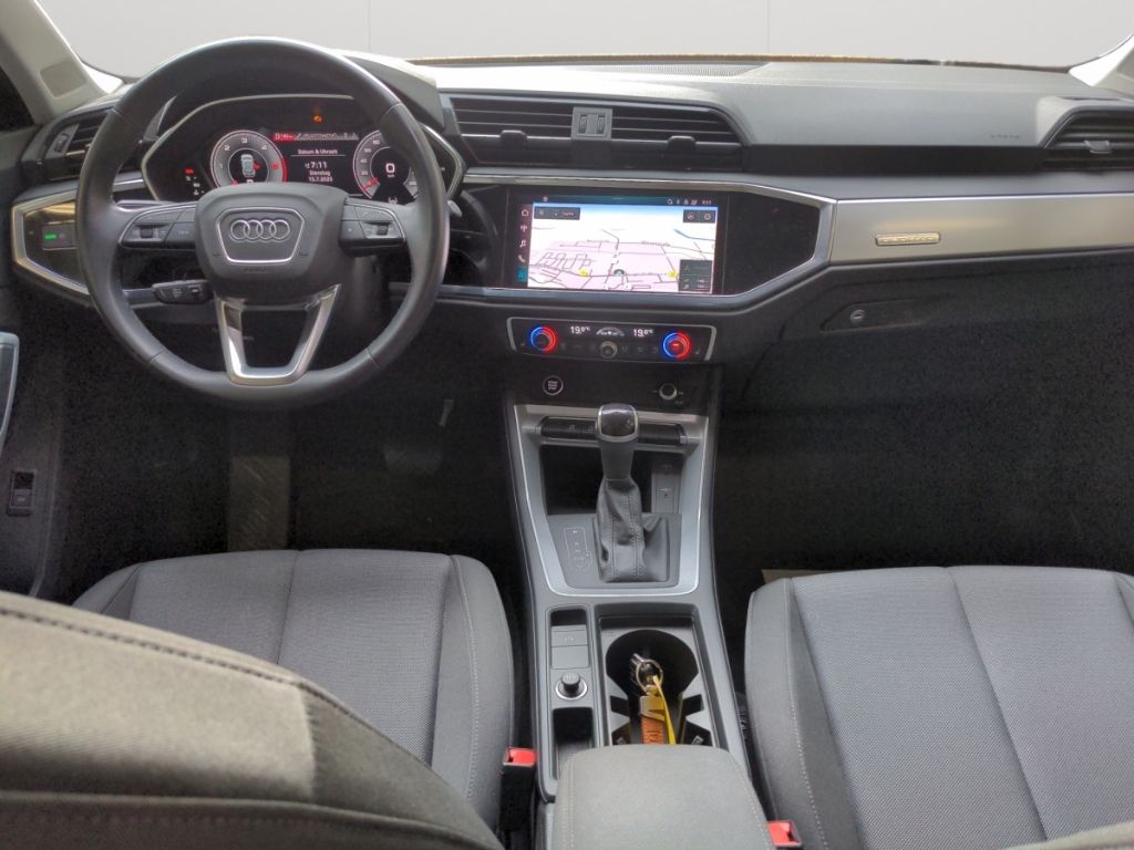 Audi Q3 35 TDI quattro S tronic - Samsaru's Car Outlet