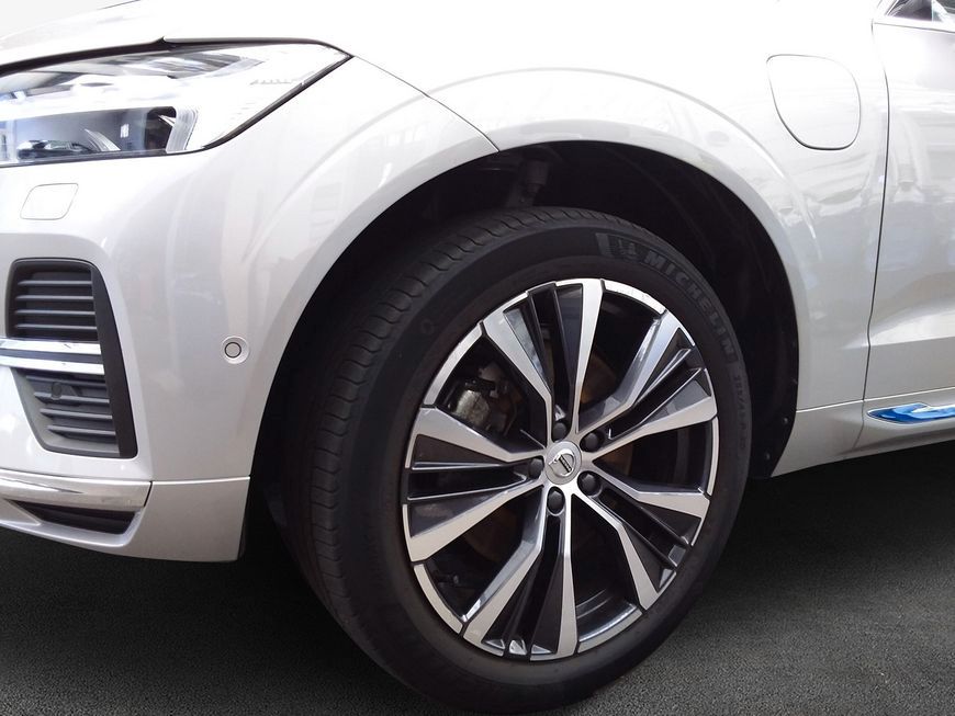 Volvo XC60 T8 AWD Recharge Inscription - Samsaru's Car Outlet