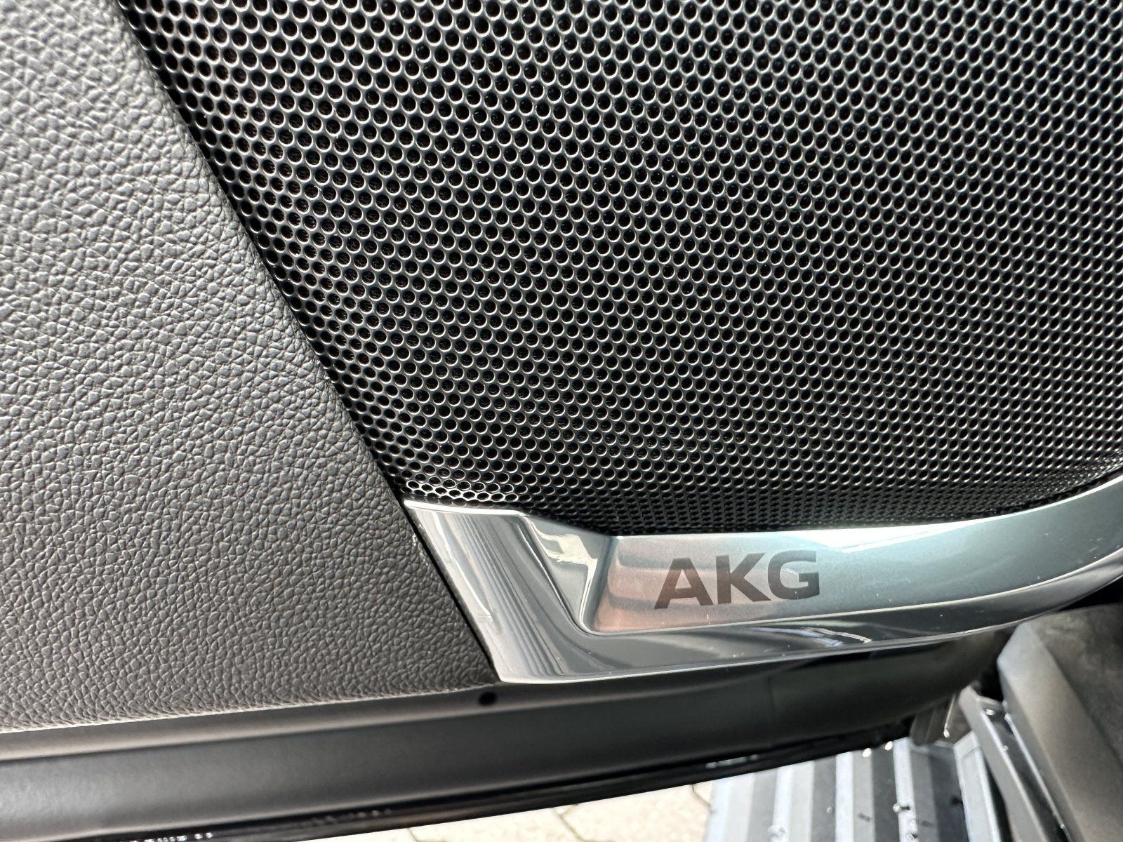 Cadillac Escalade   MY25 ESV Sport Platinum Langversion