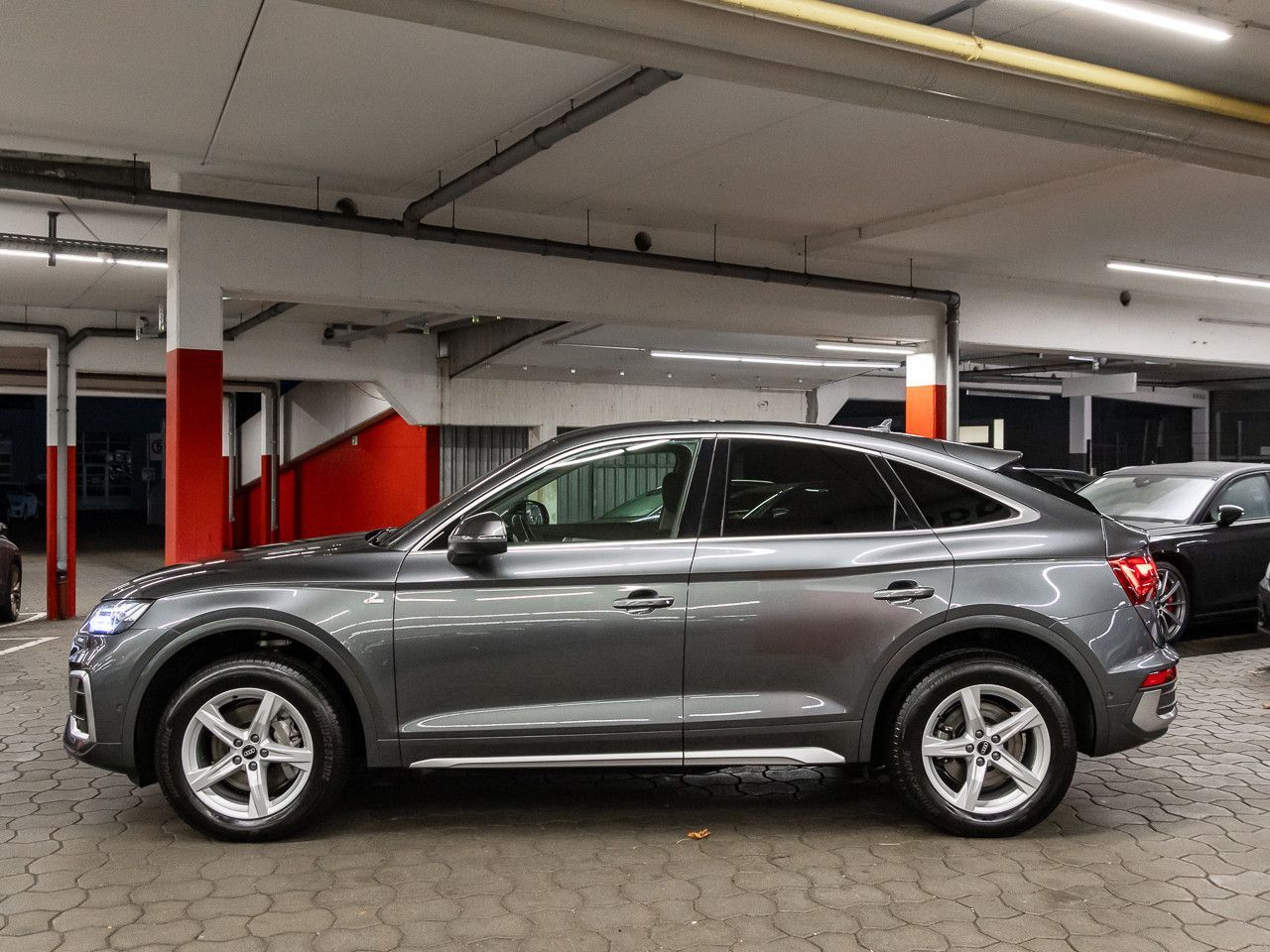 Audi Q5 Sportback 40 TDI quattro S line Matrix Pano