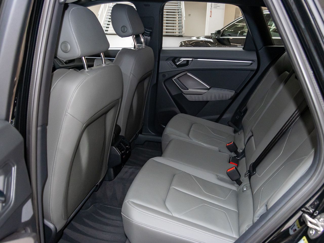 Audi Q3 35 TDI quattro S tronic - Samsaru's Car Outlet