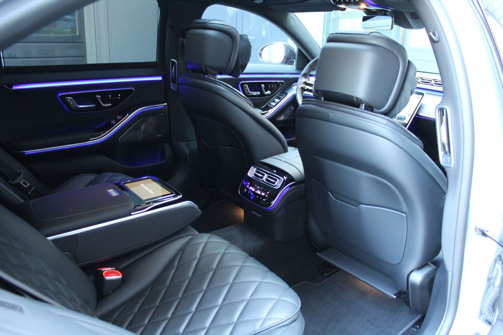 Mercedes-Benz S 580 S e Lang AMG Line - Samsaru's Car Outlet