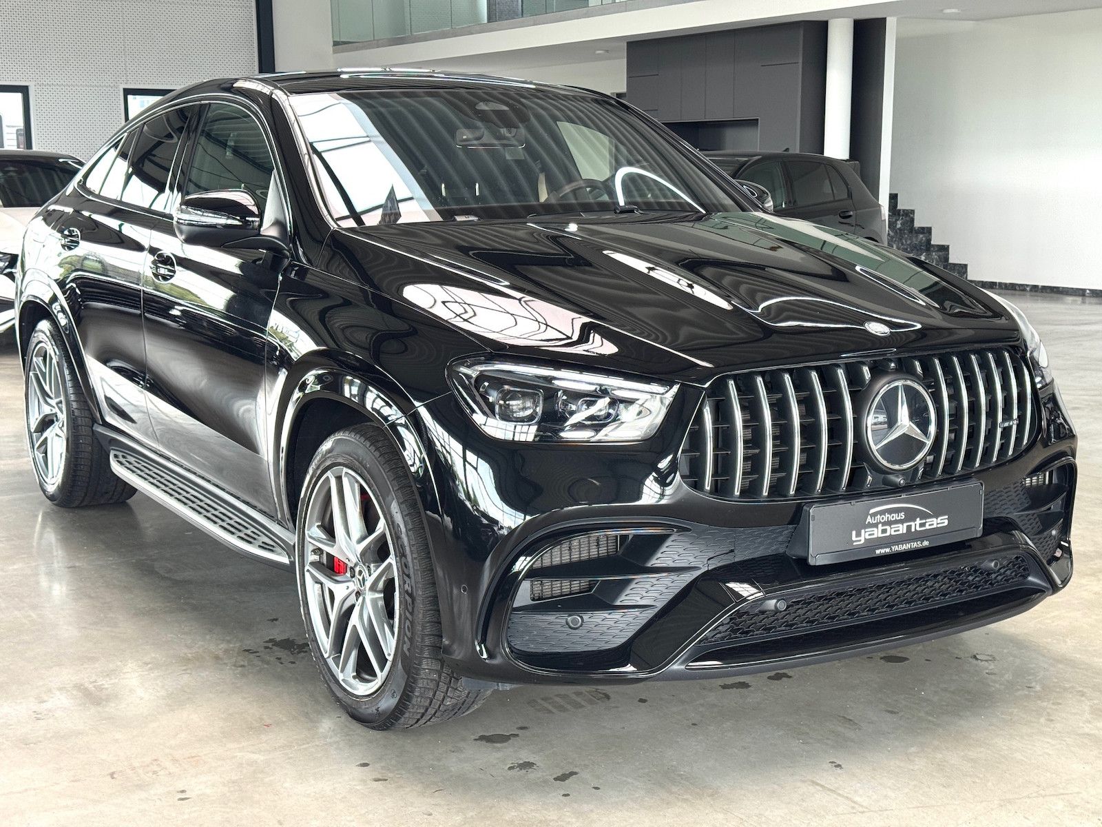 Mercedes-Benz GLE 63 S AMG 4M+ Coupe Pano AIRMATIC DISTRONIC P
