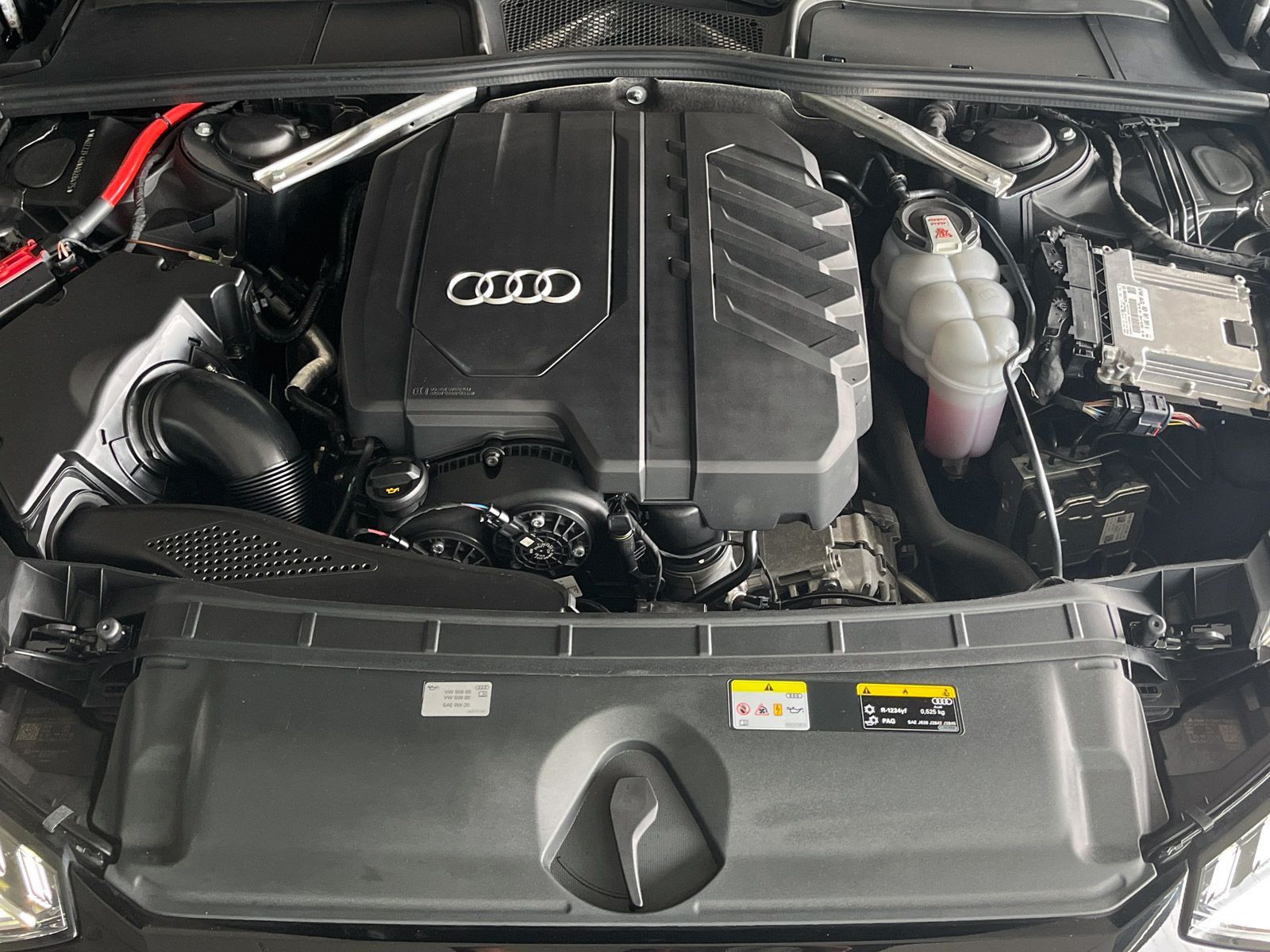 Audi A4 Avant 35 TFSI S tronic - Samsaru's Car Outlet