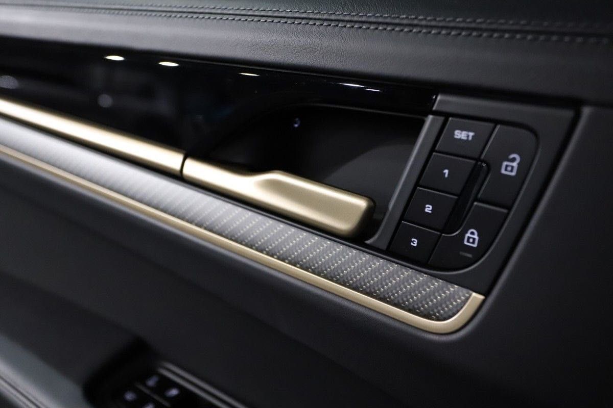 Porsche Cayenne Coupe E-Hybrid 470HP PASS-DISPLAY *VAT*
