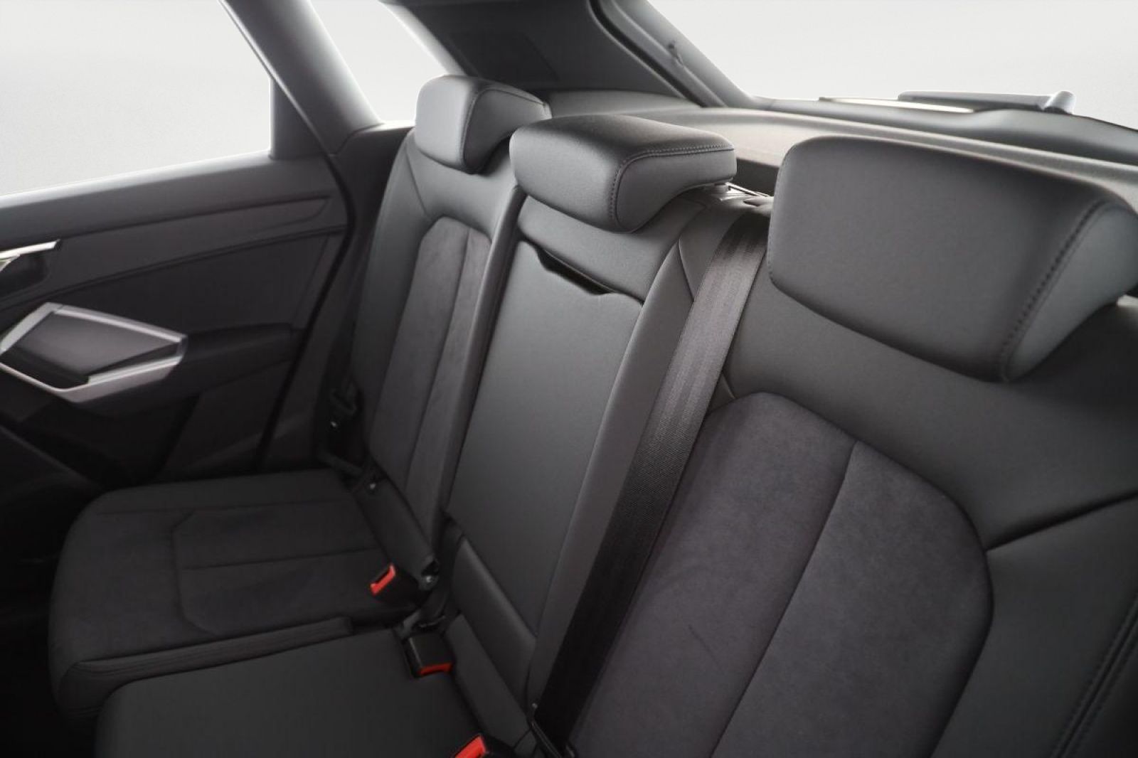 Audi Q3 35 TDI quattro S tronic S line - Samsaru's Car Outlet