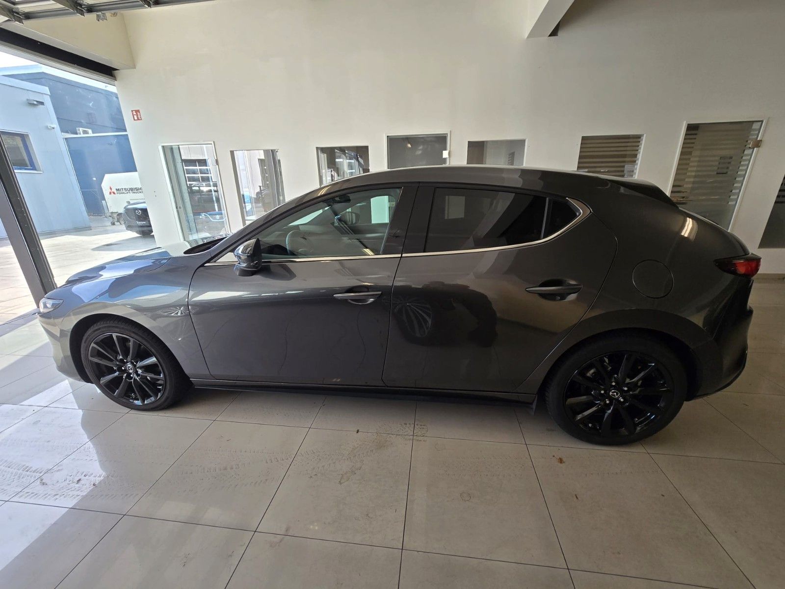 Mazda 3 Lim. 5-trg. Nagisa FWD 2.5l 140ps*HUD*RFK*BOSE