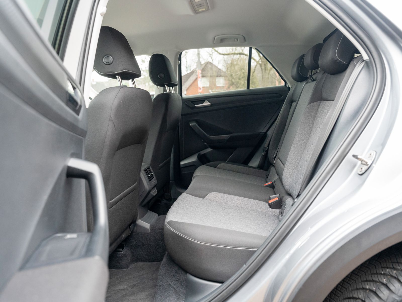 Volkswagen T-ROC MOVE T-Roc MOVE 1.5 l TSI - Samsaru's Car Outlet