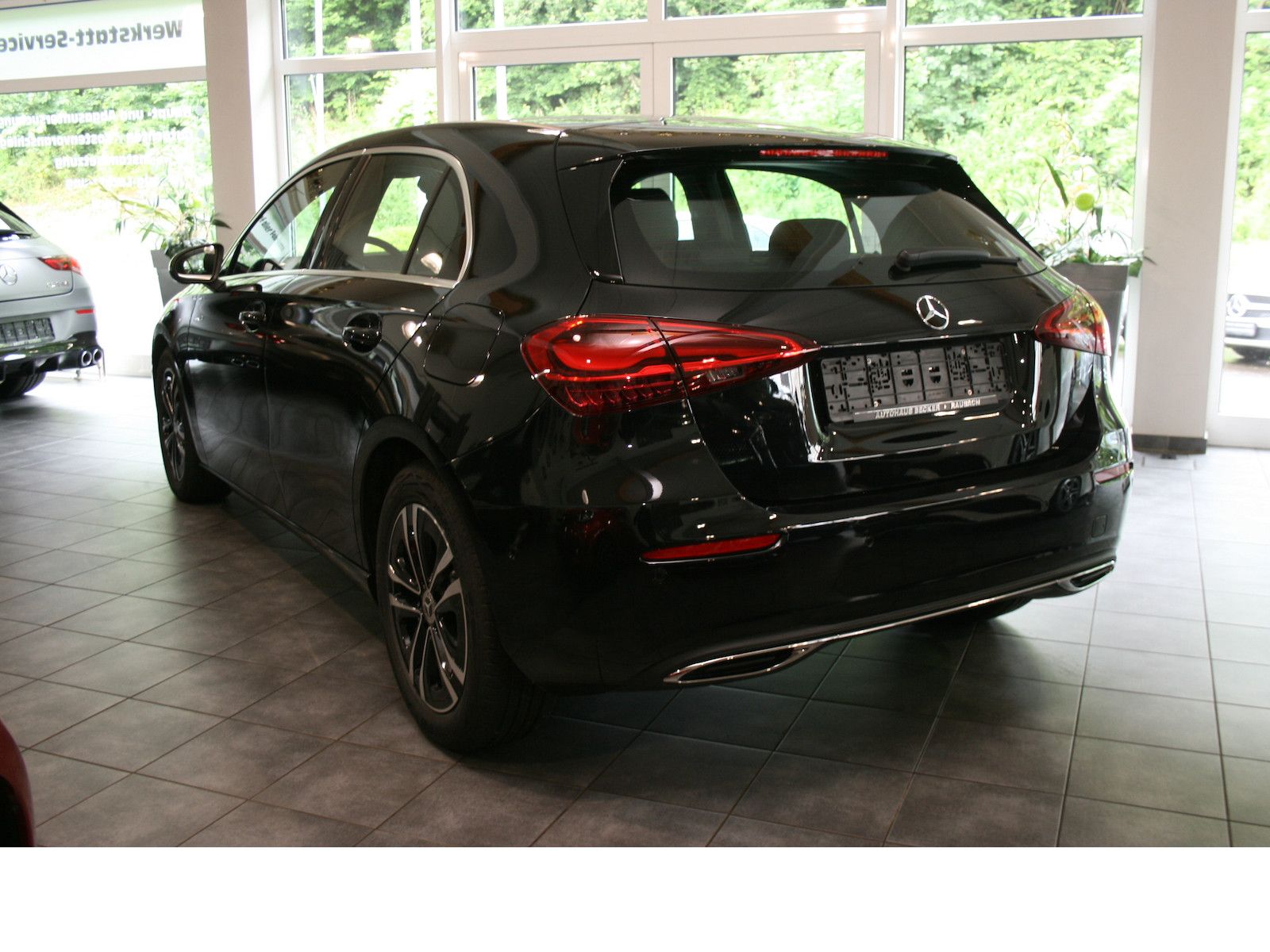 Mercedes-Benz A 180 Progres. Line Advanced Plus - Samsaru's Car Outlet
