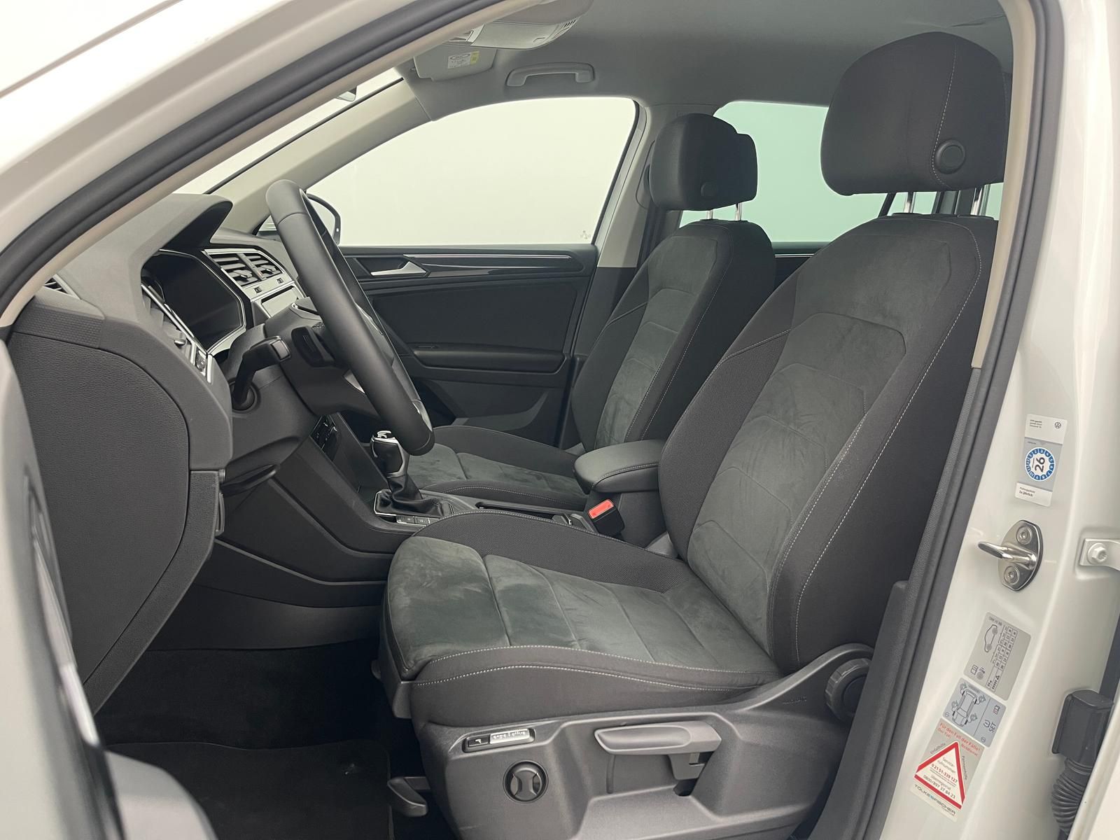 Volkswagen Tiguan Elegance eHybrid *HuD*MATRIX*AHK*ACC*KEY*