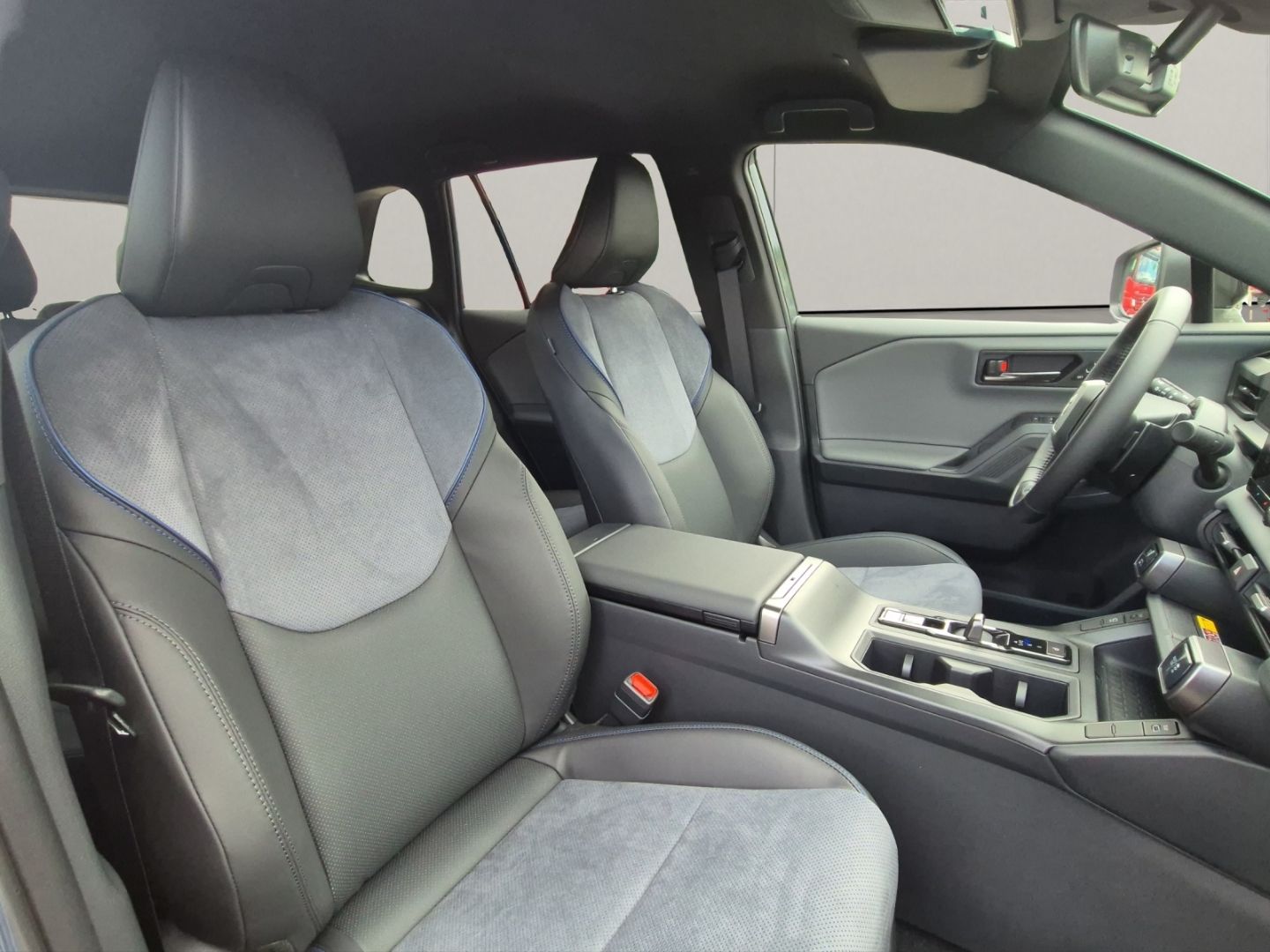 Toyota RAV 4 STYLE+COMFORT-PAKET+KAMERA+AKTION