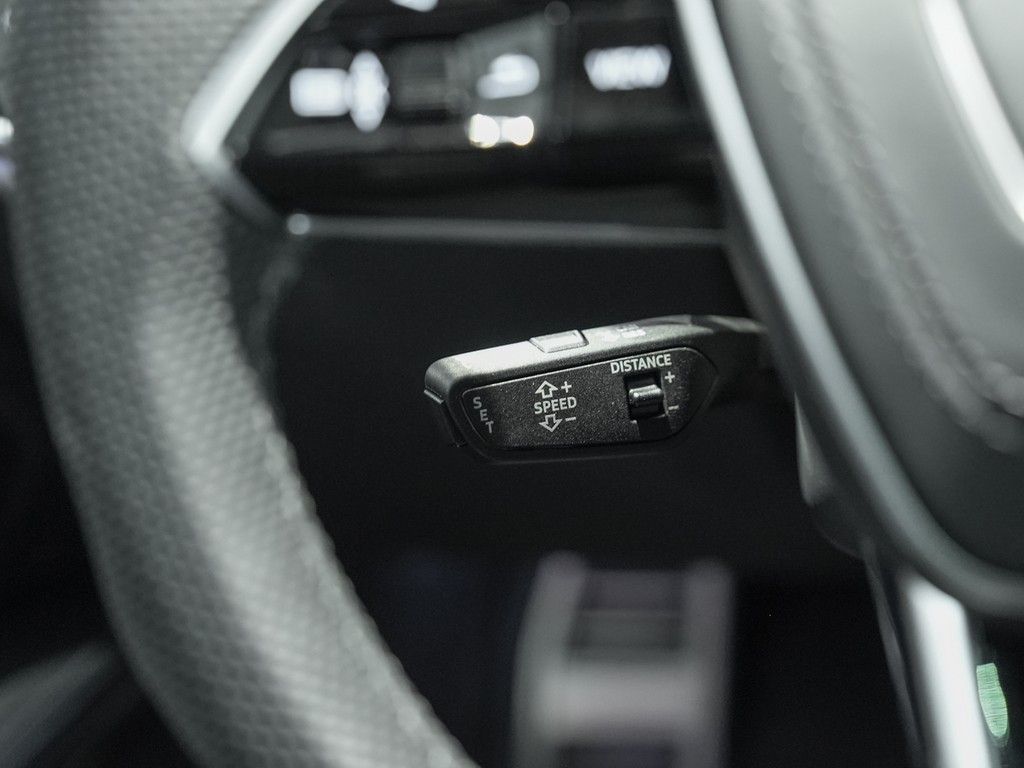 Audi A8 60 TFSIe quattro S line - Samsaru's Car Outlet