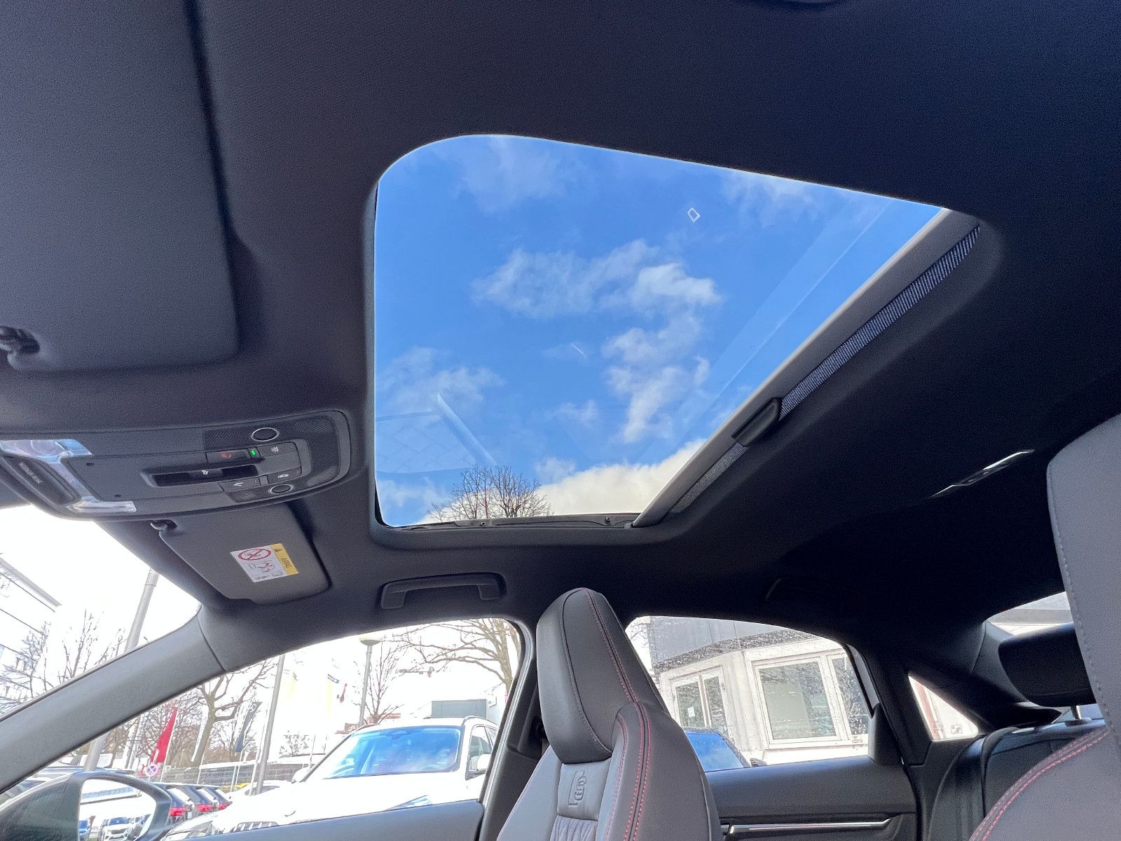 Audi A3 Lim. 3X S-LINE BLACK EDITION PANO HUD CARBON