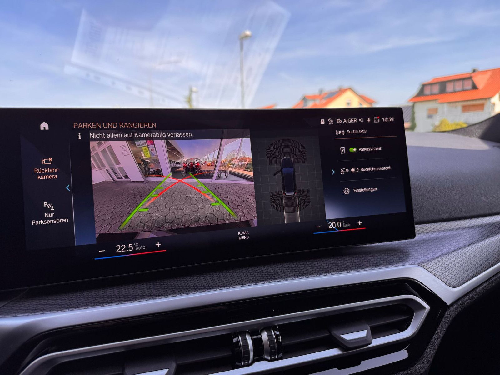 BMW 320 i Touring M-Sport - Samsaru's Car Outlet