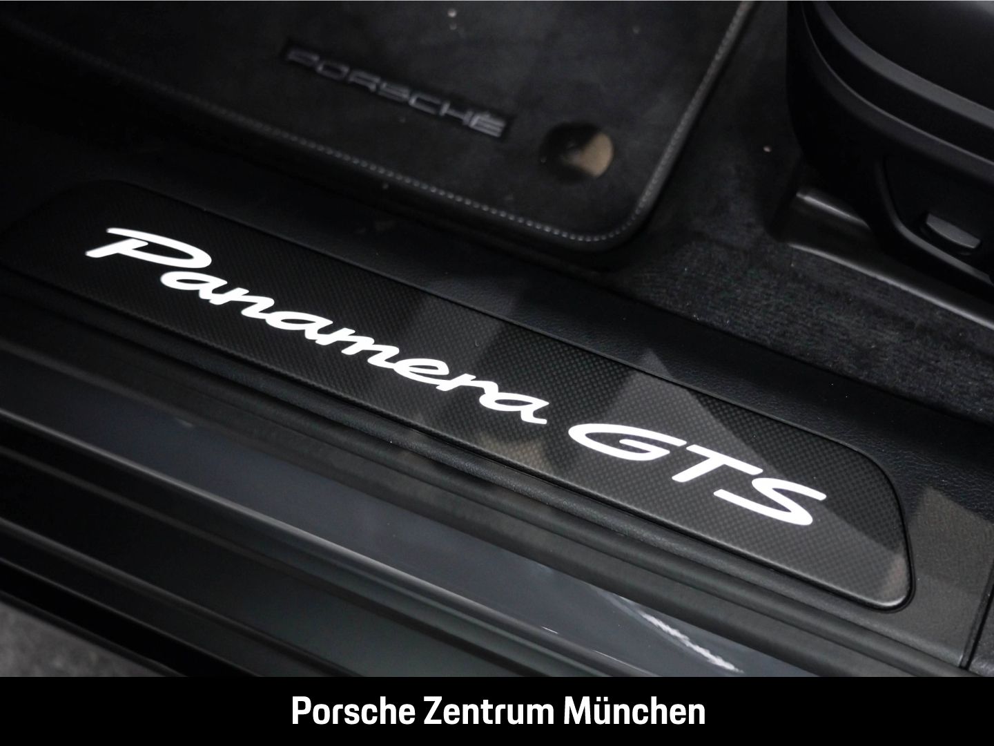 Porsche Panamera GTS LED-Matrix Sportabgas InnoDrive