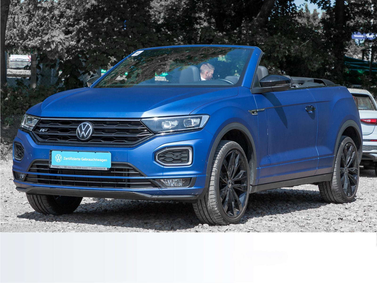 Volkswagen T-Roc 1.5 TSI DSG R-LINE EDITION - Samsaru's Car Outlet