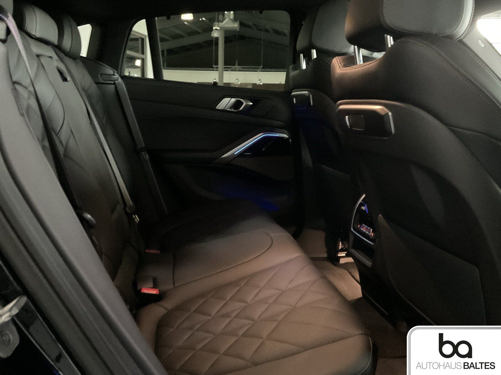 BMW X6 xDrive 30d M Sport 22"/Pano/HK/DrivPro/Luft/A