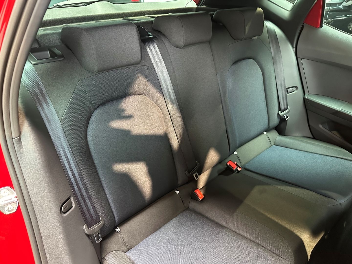 Seat Arona 1.5 TSI DSG FR ACC LED Navi Ahk PDC FullLi