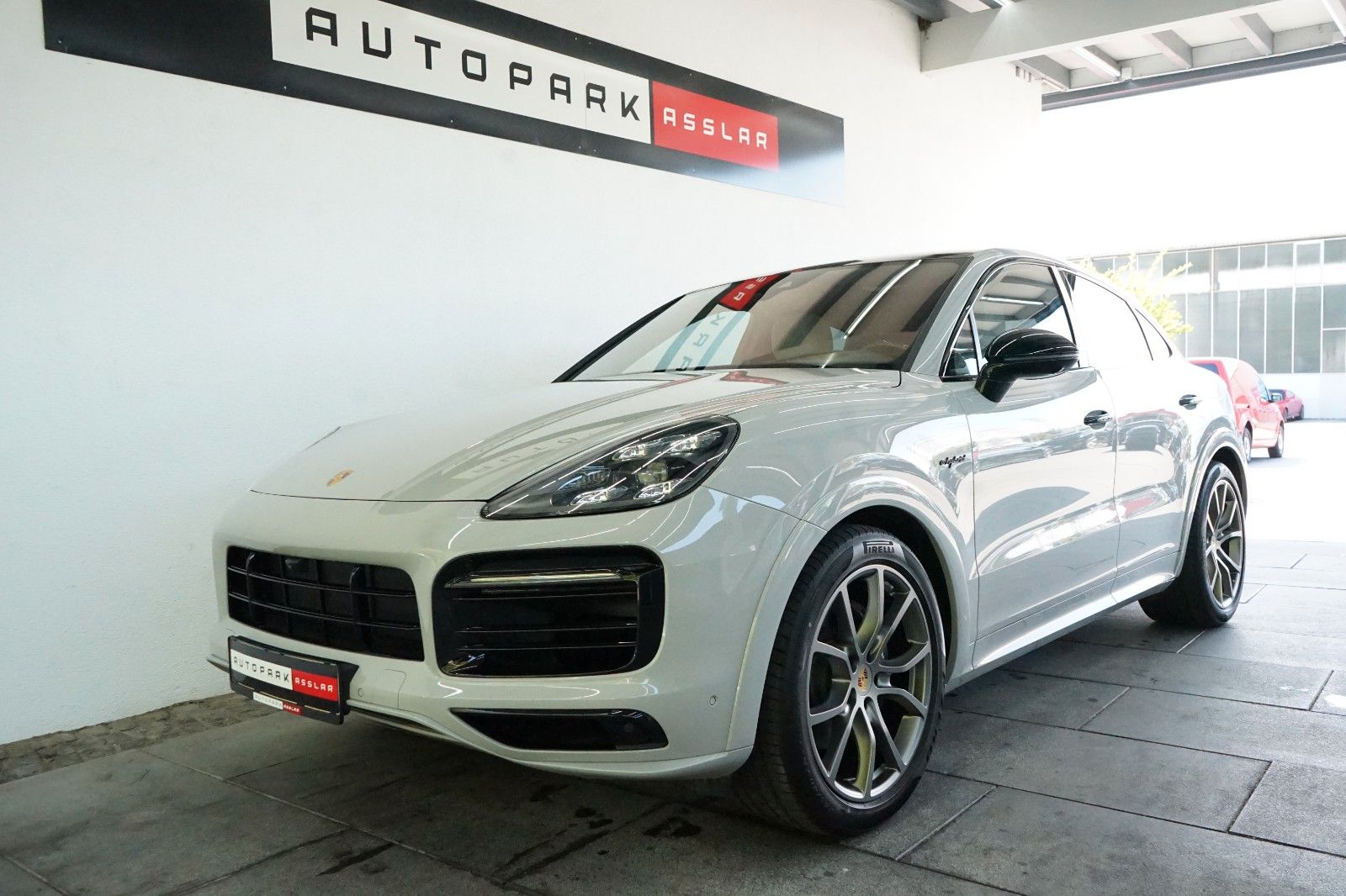 Porsche Cayenne Coupe E-Hybrid MY2021/NEW/KREIDE/1800km