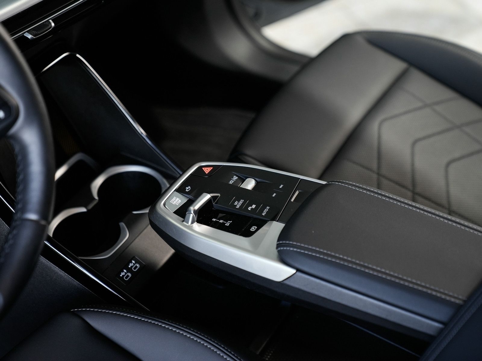 BMW X1 xDrive 23d xLine - Samsaru's Car Outlet