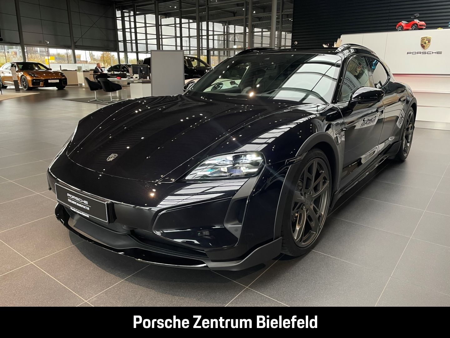Porsche Taycan Turbo HA-Lenkung InnoDrive Sitzbelüftung