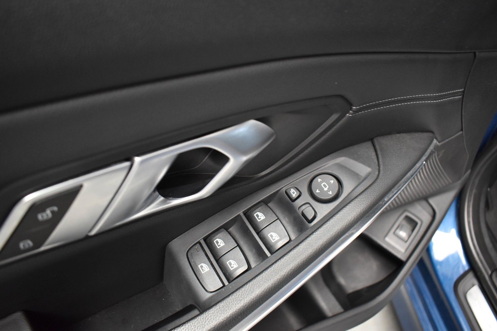 BMW 330 d Touring SPORT LINE - Samsaru's Car Outlet