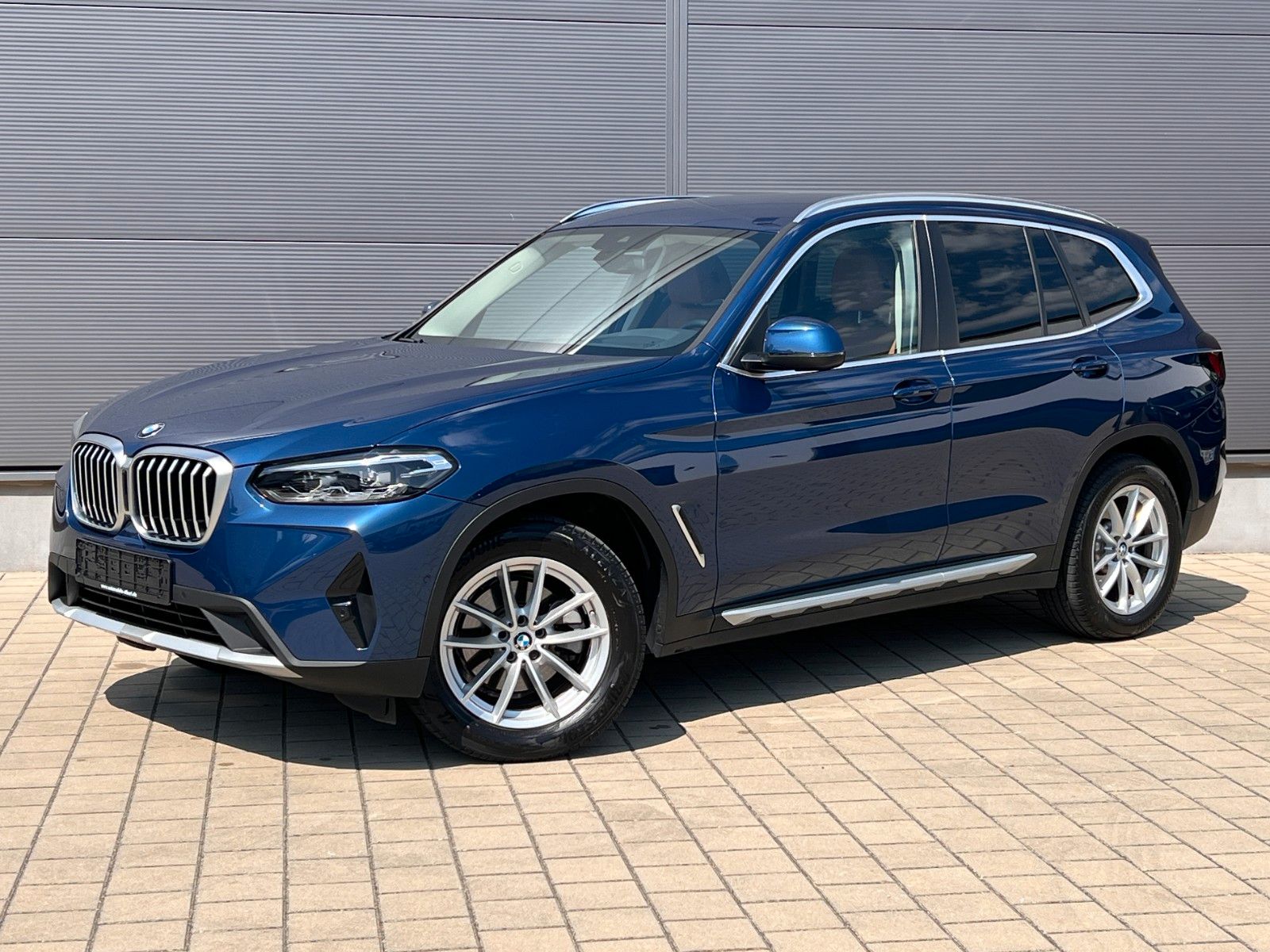 BMW X3 xDrive 20d - Samsaru's Car Outlet