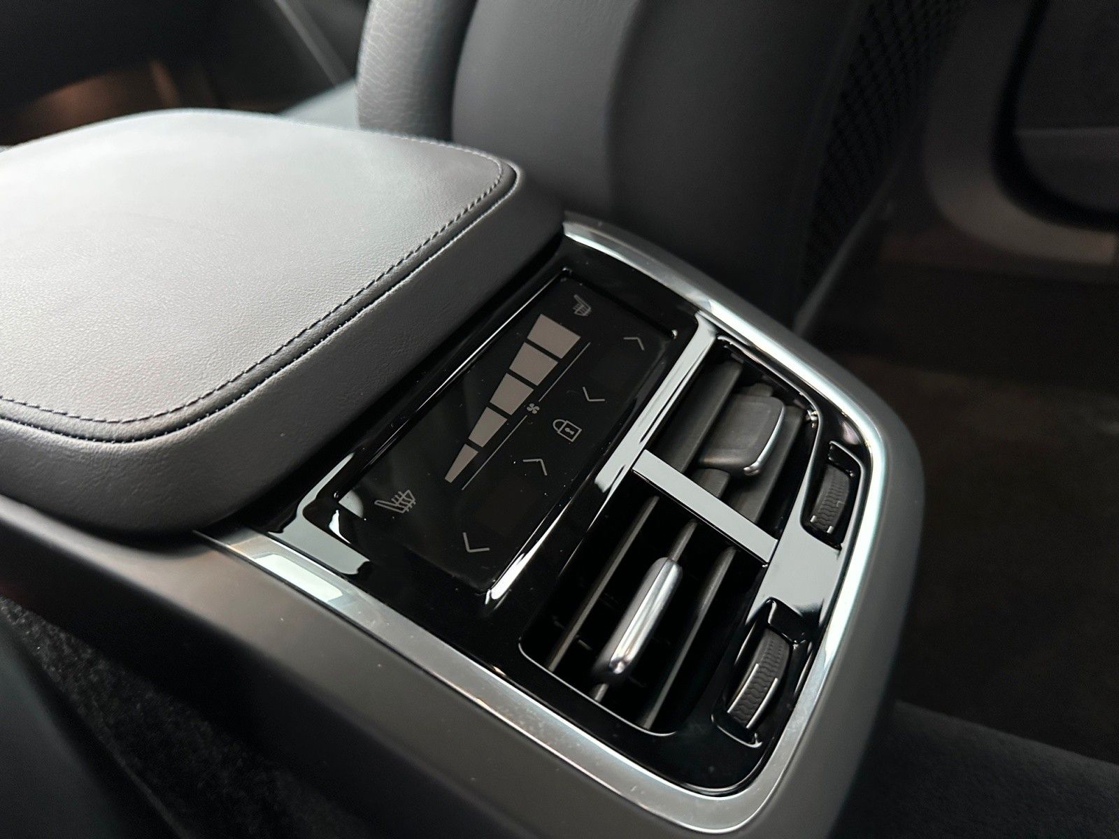 Volvo S90 Lim. Ultimate Bright AWD/LED/ACC/B&W/360°CAM