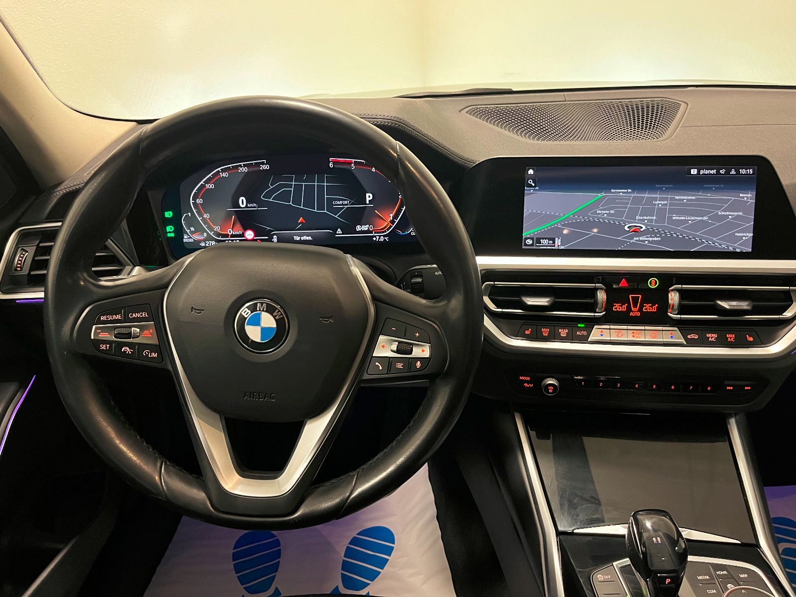 BMW 320 d xDrive LuxuryLine* Live Cockpit/Kamera/LED