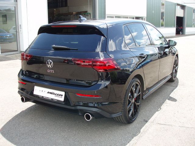 Volkswagen Golf GTI DSG - Samsaru's Car Outlet