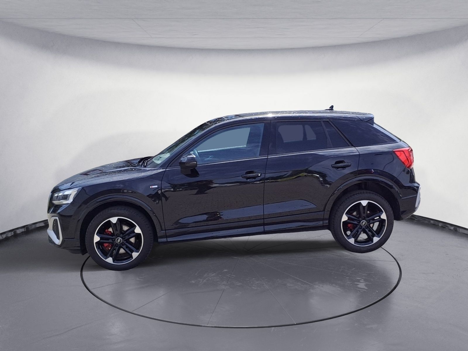 Audi Q2 S line 40 TFSI quattro *LED*AHK*PANO*