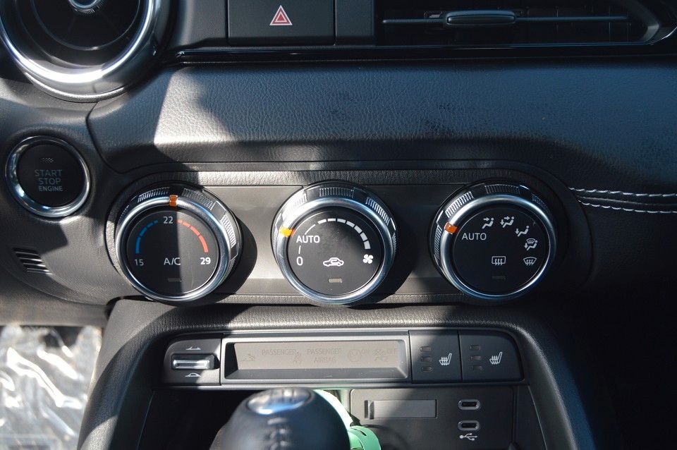 Mazda MX-5 RF Benzin 132PS 6GS Exclusive-Line Navi