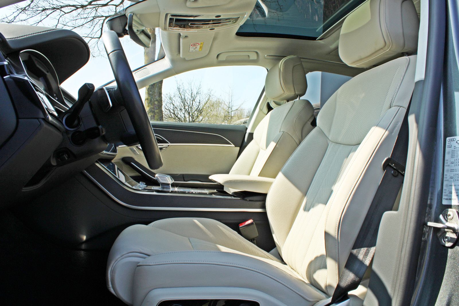 Audi A8 Lang 50TDI S LINE BLACK - Samsaru's Car Outlet