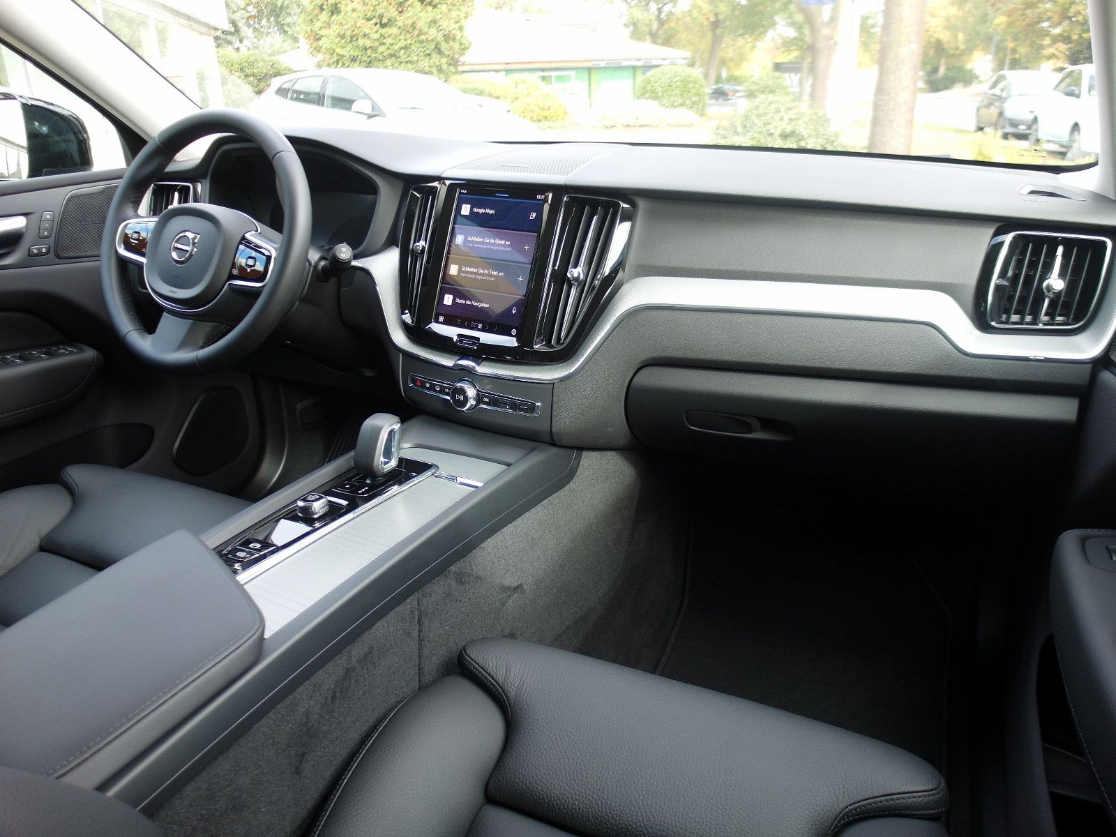 Volvo XC60 T6 AWD Plus Dark #volvocars #madebymerten