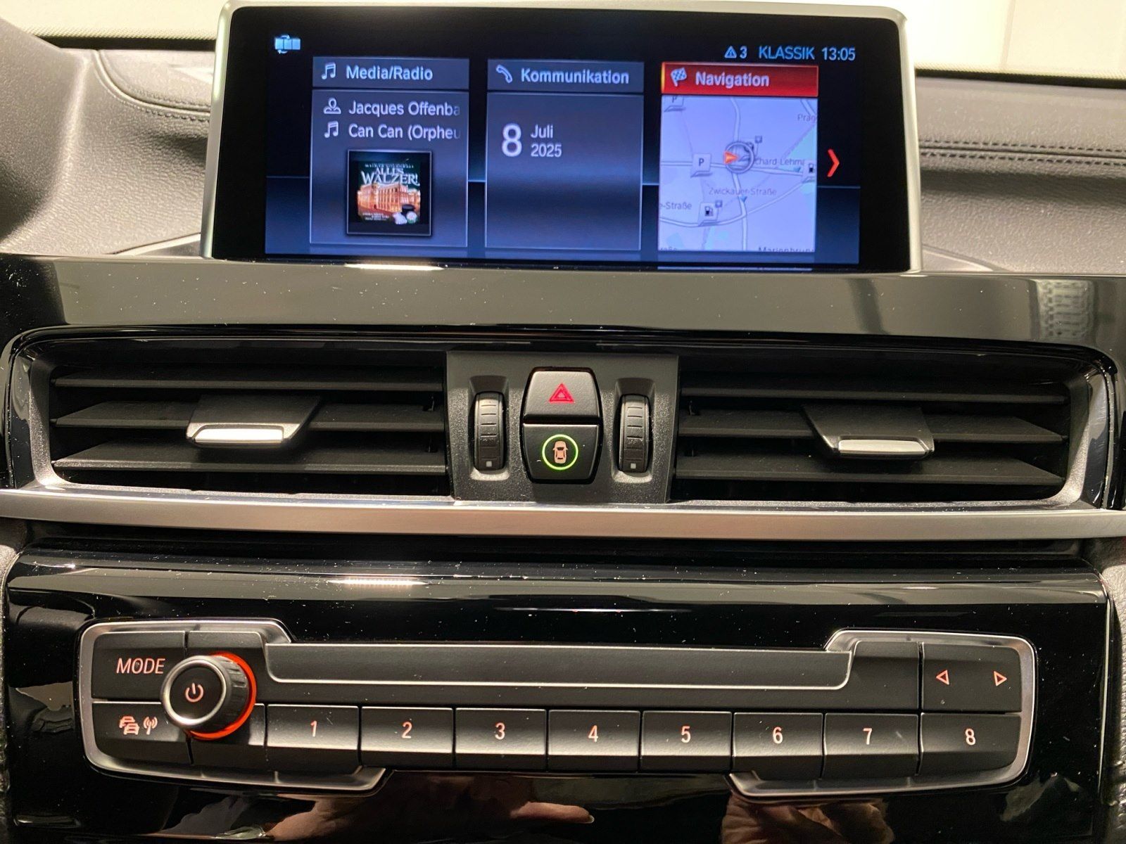 BMW X1 xDrive18d Sport Line - Samsaru's Car Outlet