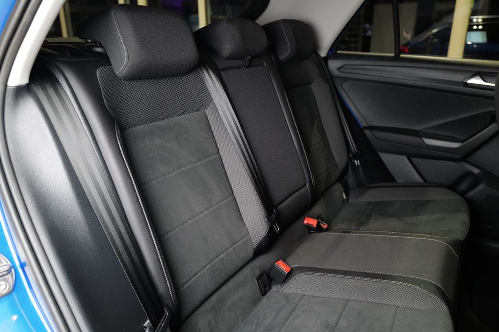 Volkswagen T-Roc 1.5TSI DSG Style - Samsaru's Car Outlet
