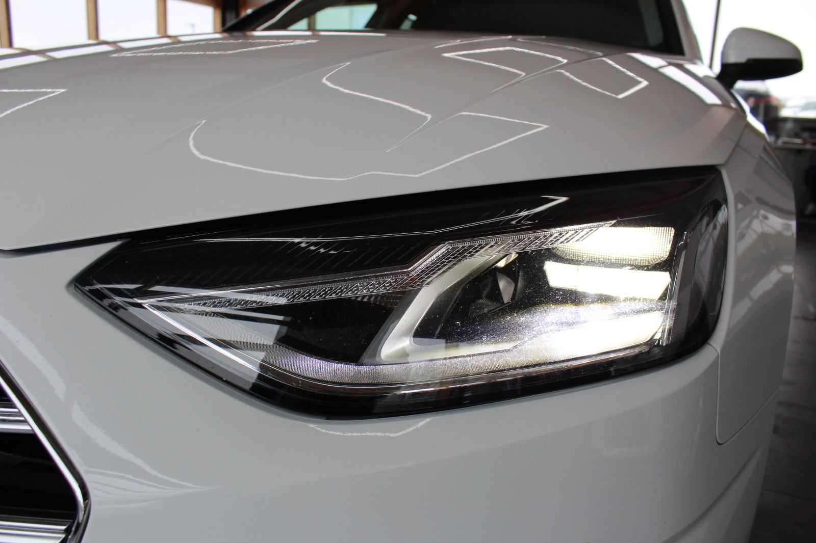 Audi A4 Avant 40 TDI quattro S tronic - Samsaru's Car Outlet