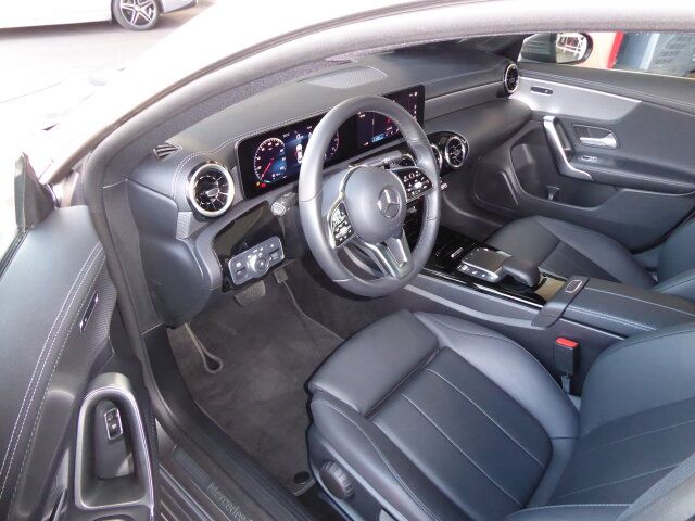 Mercedes-Benz CLA 180 Coupé Progressive - Samsaru's Car Outlet