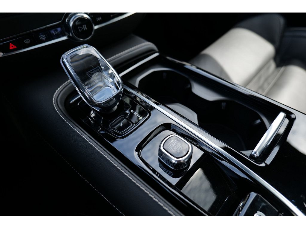 Volvo S60 Lim. T8 AWD Ultimate Dark Recharge Plug-In H